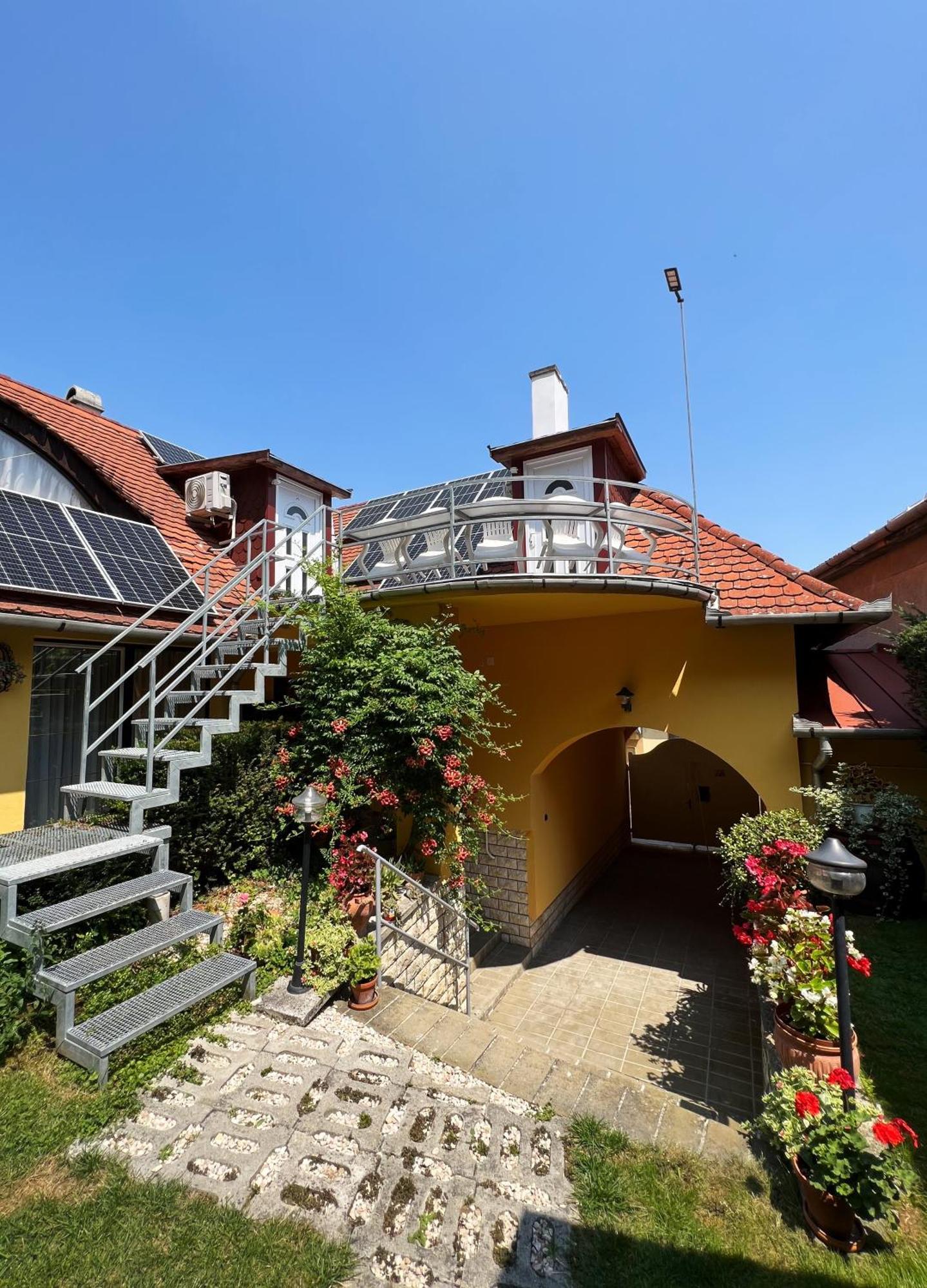 Ovar 12 Vendeghaz Tokaj Exterior photo